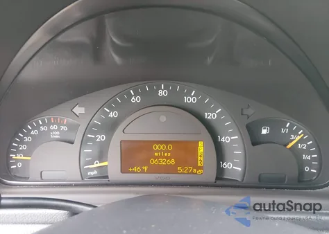 2001 Mercedes-Benz C 240 from USA, damaged, VIN WDBRF61JX1F074569